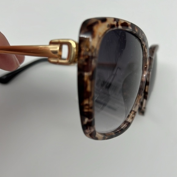 MIXIT Square Cheetah Print Gold Wire Single Bridge Black Temple Tips Sunglasses - Picture 4 of 4
